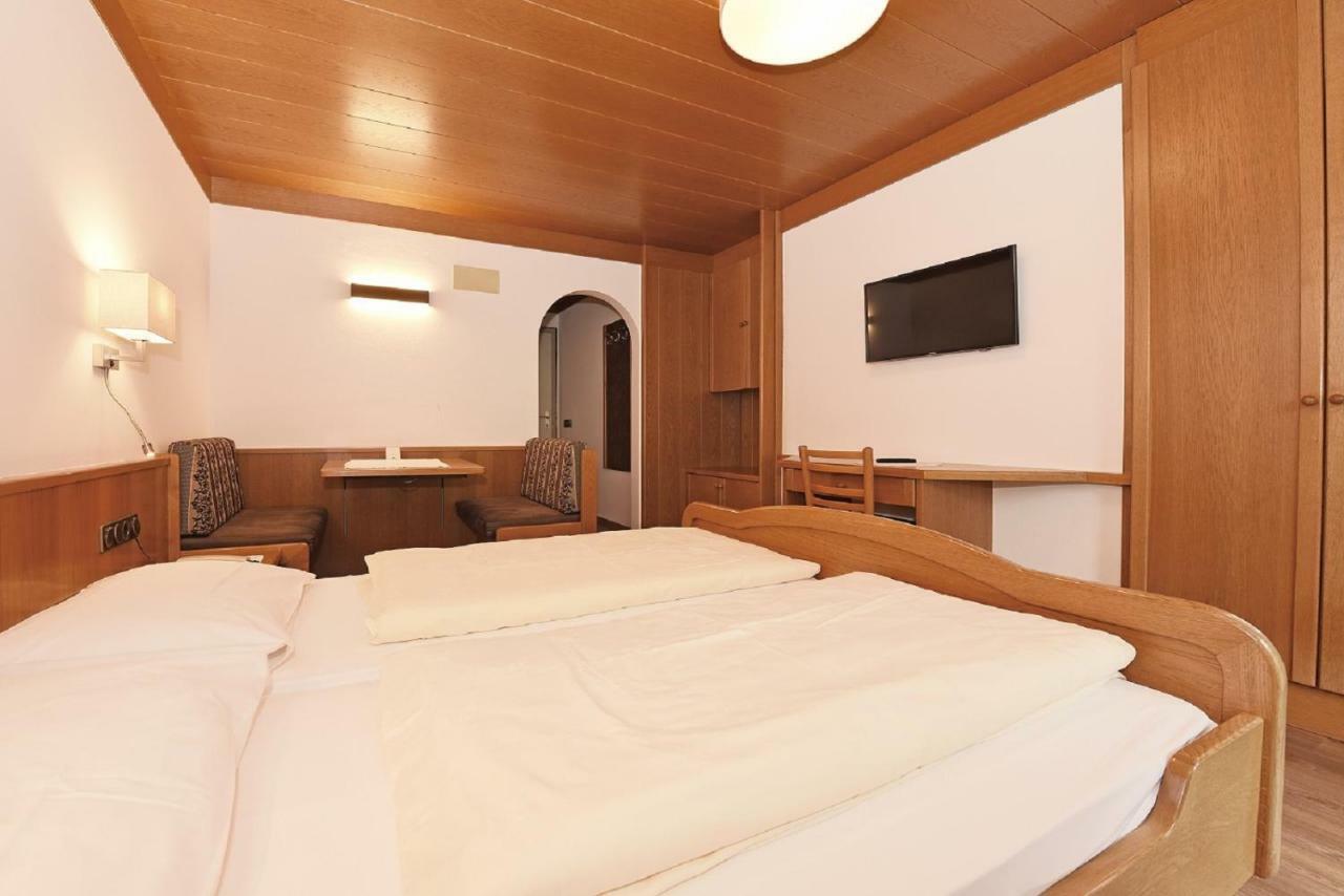 Hotel Garni Vanadis オルティゼーイ エクステリア 写真