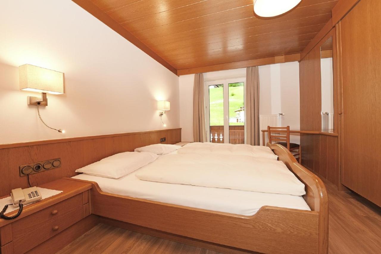 Hotel Garni Vanadis オルティゼーイ エクステリア 写真